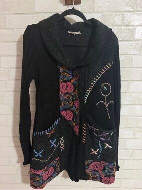 Liquid By Sioni Wearable Art Sweater Cardigan Medium Black Embroidered Boho Wool